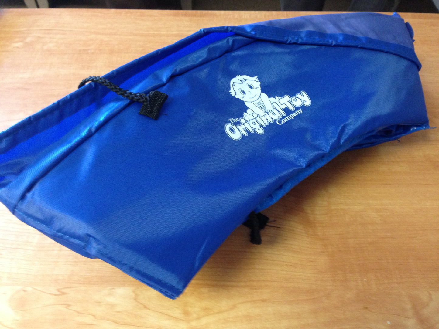 Padded Protective cover for round trampoline (BLUE)